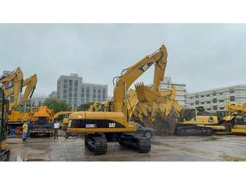 حفار زاحف CATERPILLAR 320C