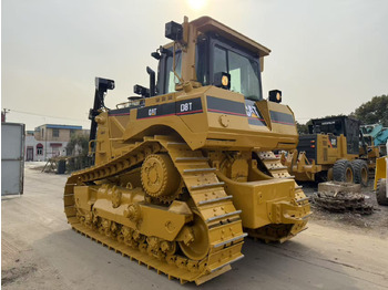 بلدوزر CATERPILLAR D8T