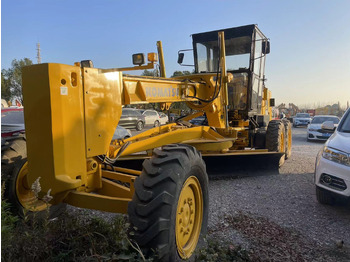 ماكينة تسوية KOMATSU