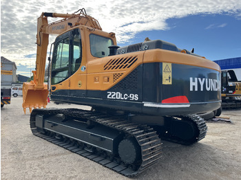 حفار زاحف HYUNDAI