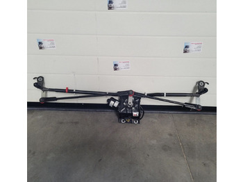 مساحة الزجاج الأمامي VOLVO FH