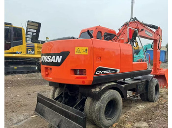 حفار ذو عجلات DOOSAN DX150W