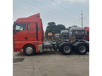 مقطورة السحب SINOTRUK