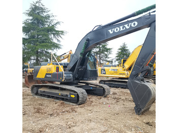 حفار زاحف VOLVO EC210