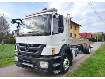 شاحنة بهيكل معدني للمقصورة MERCEDES-BENZ Axor 1829