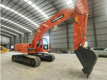 حفار زاحف DOOSAN DX225