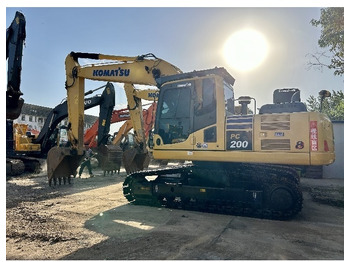 حفار زاحف KOMATSU PC200-8
