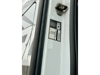 تأجير Mercedes Arocs 3358 L 6x4  Radstand 4500 Arocs 3358 L 6x4 Blatt-Luft Gefedert Mercedes Arocs 3358 L 6x4  Radstand 4500 Arocs 3358 L 6x4 Blatt-Luft Gefedert: صورة 5