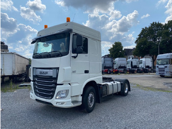 مقطورة السحب DAF XF 510