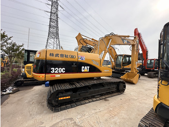 حفار زاحف CATERPILLAR 320CL