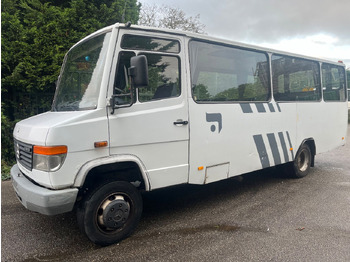 حافلة الضواحي MERCEDES-BENZ Vario 815