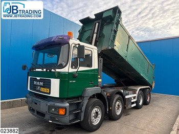 شاحنة قلاب MAN