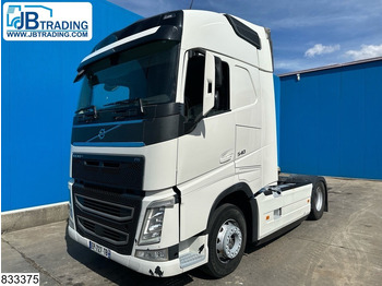 مقطورة السحب VOLVO FH 540