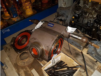 المحور و قطع الغيار AHLMANN