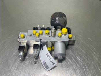 أجهزة هيدروليكية LIEBHERR