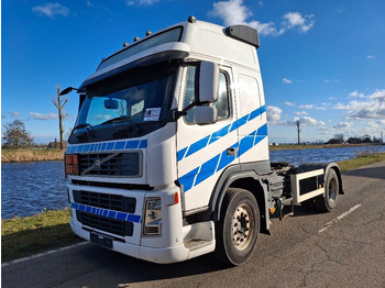مقطورة السحب VOLVO FM 380