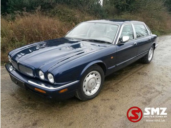 سيارة JAGUAR