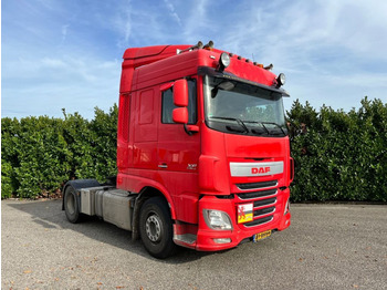 مقطورة السحب DAF XF 460