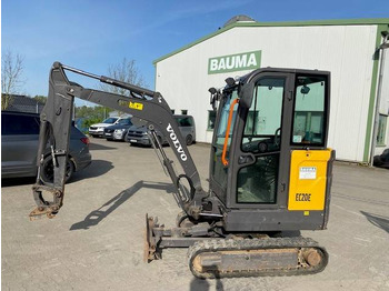 حفار صغير VOLVO EC20E