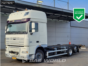 ناقلة حاويات/ شاحنة حاويات DAF XF 105 460