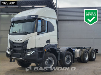 شاحنة بهيكل معدني للمقصورة IVECO T-WAY