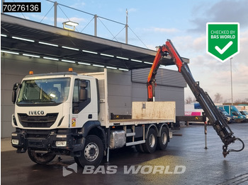 شاحنات مسطحة IVECO Trakker