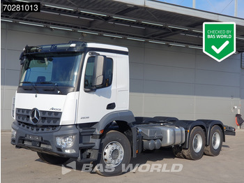 شاحنة بهيكل معدني للمقصورة MERCEDES-BENZ Arocs 2636