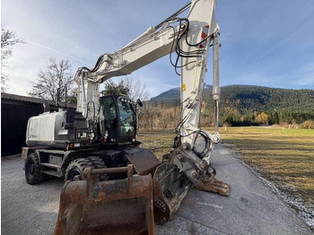 حفار ذو عجلات HITACHI ZX190W-5