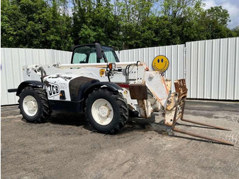 آلة رفع ونقل تلسكوبية JCB