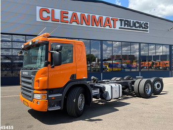 شاحنة بهيكل معدني للمقصورة SCANIA P 280