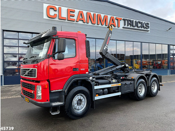 شاحنة برافعة خطافية VOLVO FM 330