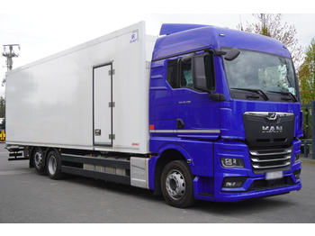 شاحنة صندوقية MAN TGX 26.400