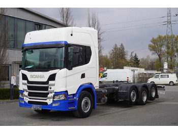 شاحنة بهيكل معدني للمقصورة SCANIA G 500