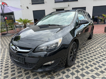 سيارة ستيشن OPEL