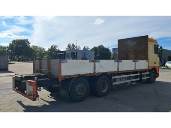 شاحنات مسطحة DAF XF 105 410 Spacecab 6x2 Euro 5: صورة 5 شاحنات مسطحة DAF XF 105 410 Spacecab 6x2 Euro 5: صورة 5