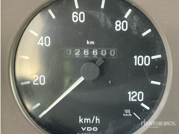 شاحنة حريق 1995 Mercedes-Benz DLK 18/12 4x2 Fire Truck: صورة 4 شاحنة حريق 1995 Mercedes-Benz DLK 18/12 4x2 Fire Truck: صورة 4