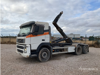 شاحنة برافعة خطافية VOLVO FM12