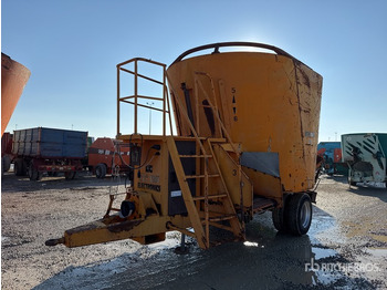 عربة خلط الأعلاف VAIA