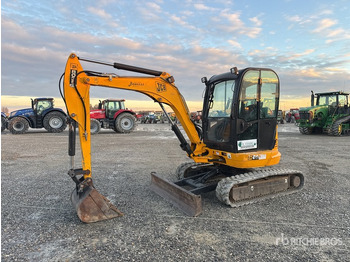 حفار صغير JCB 8035