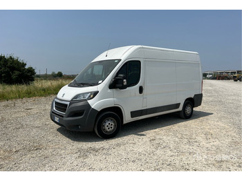 فان المدمجة PEUGEOT Boxer