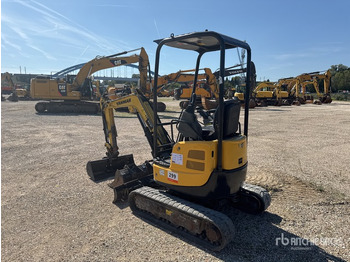 حفار صغير YANMAR VIO 17
