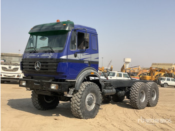 شاحنة بهيكل معدني للمقصورة MERCEDES-BENZ