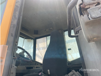 شاحنة مفصلية 2006 Volvo A40D (Inoperable) Articulated Dump Truck: صورة 5