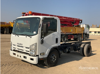 شاحنة بهيكل معدني للمقصورة ISUZU