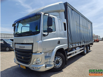 شاحنة ذات ستائر جانبية DAF CF 400
