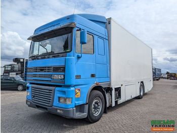 شاحنة صندوقية DAF XF 95 430