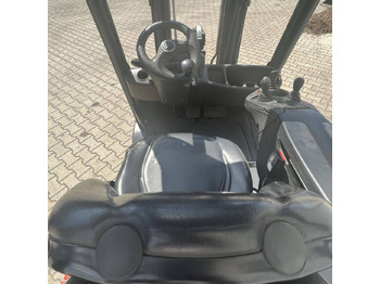 رافعة شوكية تعمل بالغاز Linde H18T (391-01) EVO: صورة 5