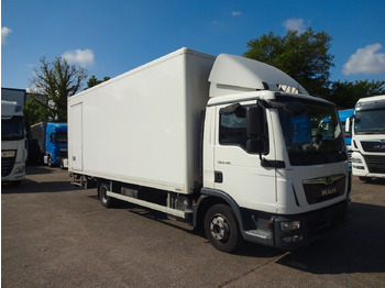 شاحنة بصندوق مغلق MAN