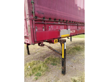 حاوية ذات ستائر جانبية KRONE