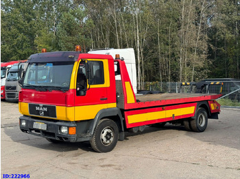 شاحنة سحب MAN 12.224